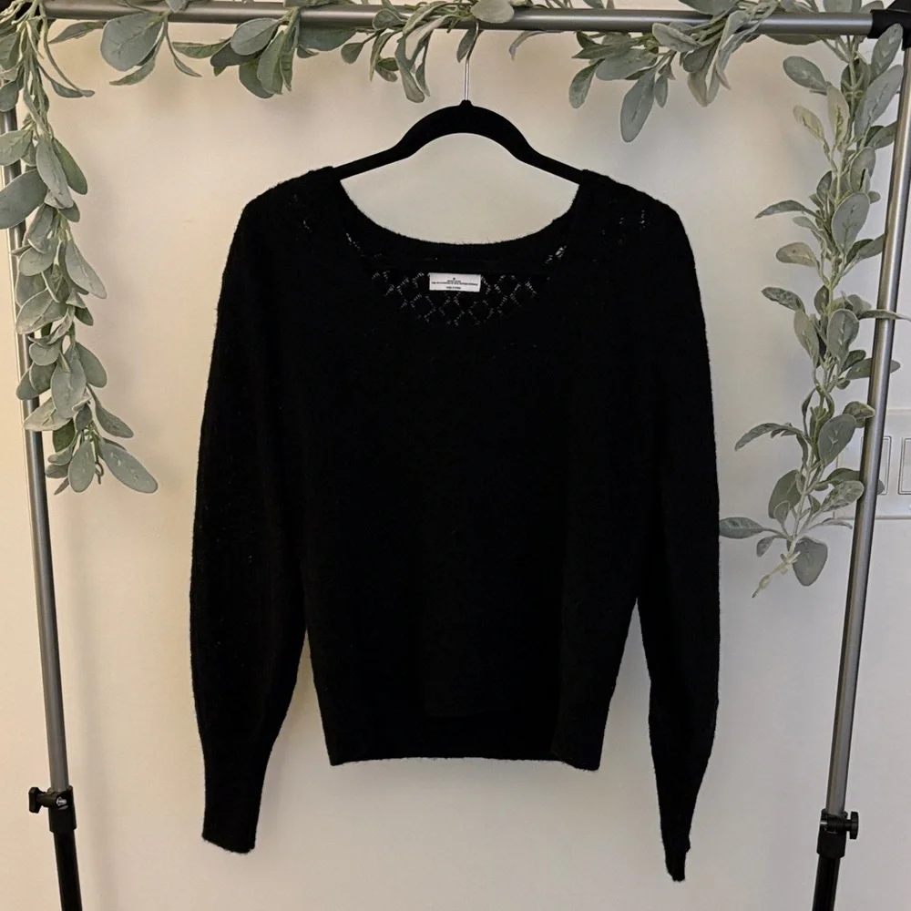 Old Navy sweater - Picture 1 of 3
